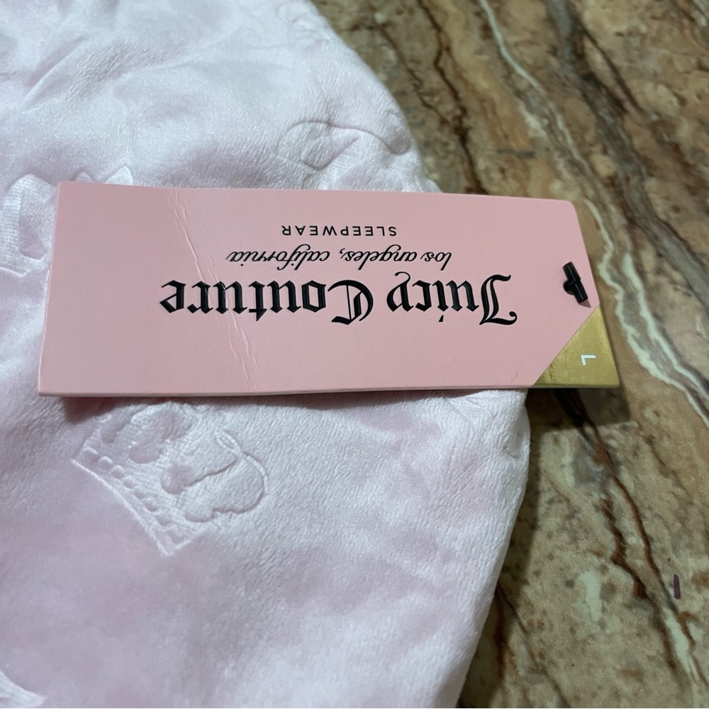 Juicy Couture - Picture 5 of 7